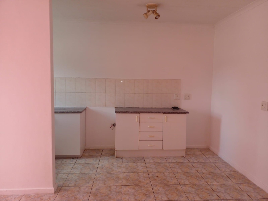 To Let 2 Bedroom Property for Rent in Thornton Western Cape